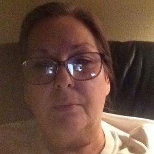 Meet your Posher, Pauline